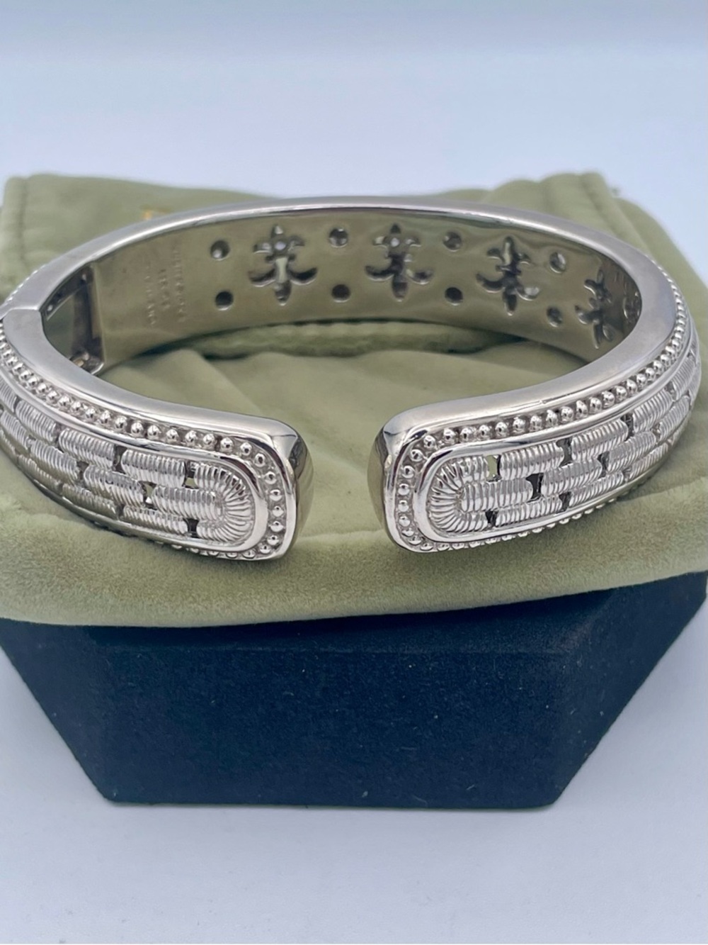 Judith Ripka Sterling Silver 925 CZ Pave Hinged Cuff Bracelet Wide Heavy71.7g - Picture 2 of 13